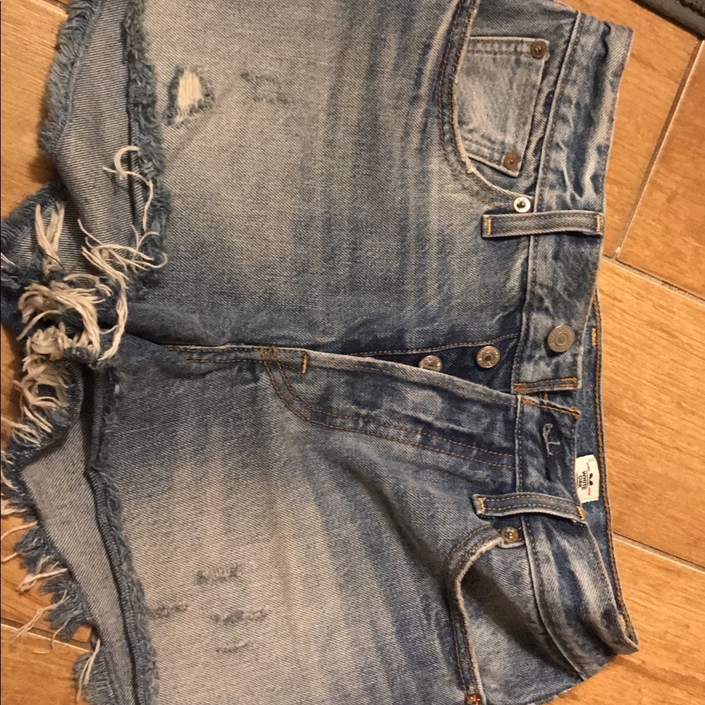 Levi’s short cut off